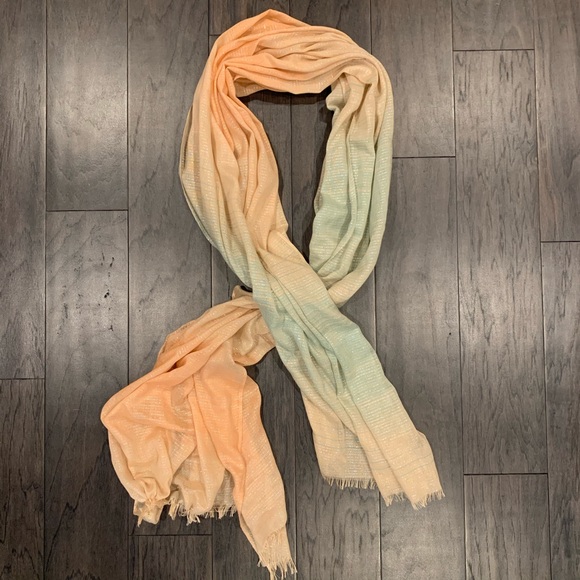 Ombré lightweight Italian scarf - Picture 1 of 4